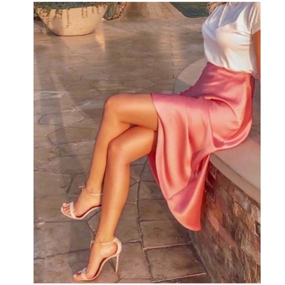 Zara Dresses & Skirts - ❌SOLD❌⚡️⬇️$75 Zara Pink Satin Skirt